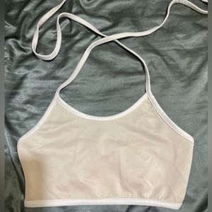 FOREVER 21 CROSS CROP TOP SIZE SMALL🤩